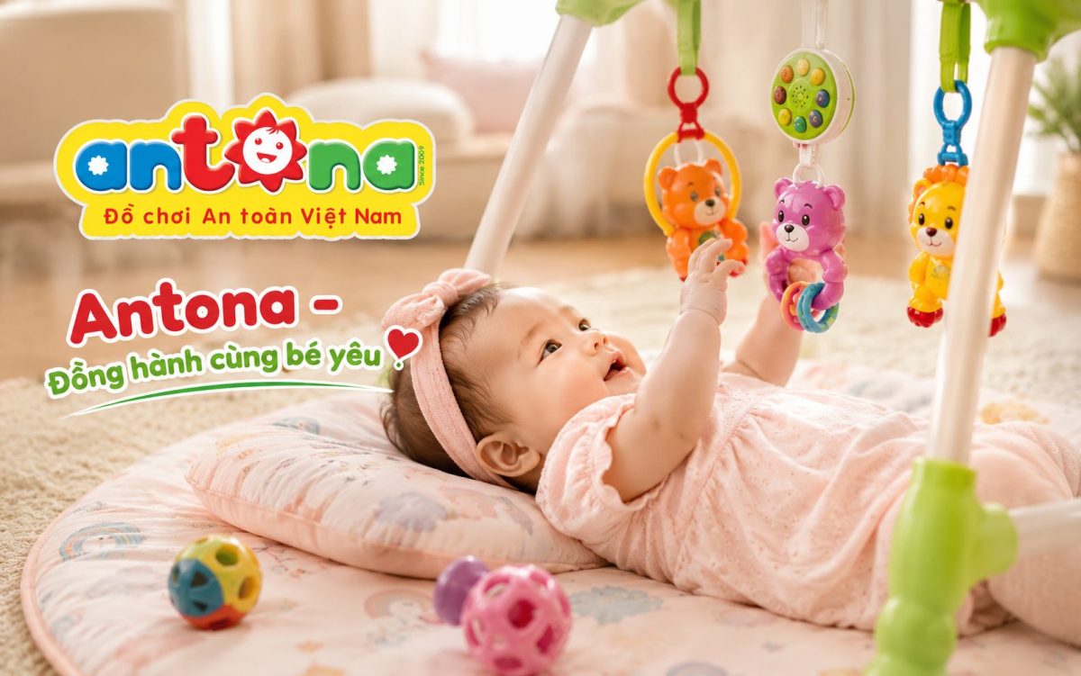 Đồ chơi Baby an toàn Antona được thiết kế dành cho trẻ sơ sinh, giúp bé phát triển giác quan, khả năng cầm nắm và vận động trong những năm tháng đầu đời.