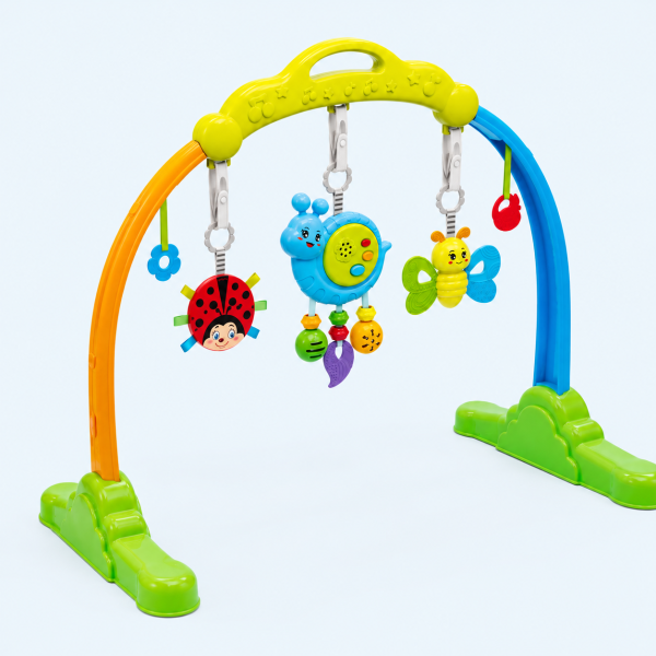 Kệ chữ A Antona Baby Gym kệ cầu vồng thiết kế chắc chắn, treo đồ chơi phát nhạc Mozart giúp bé phát triển thị giác, thính giác và vận động từ 3 tháng tuổi.