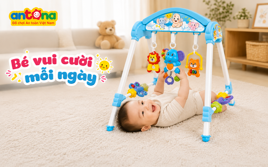 Hình ảnh Kệ Chữ A Antona - Kệ Voi với đồ chơi treo vui nhộn giúp bé khám phá âm thanh, màu sắc và rèn luyện kỹ năng phối hợp tay mắt.