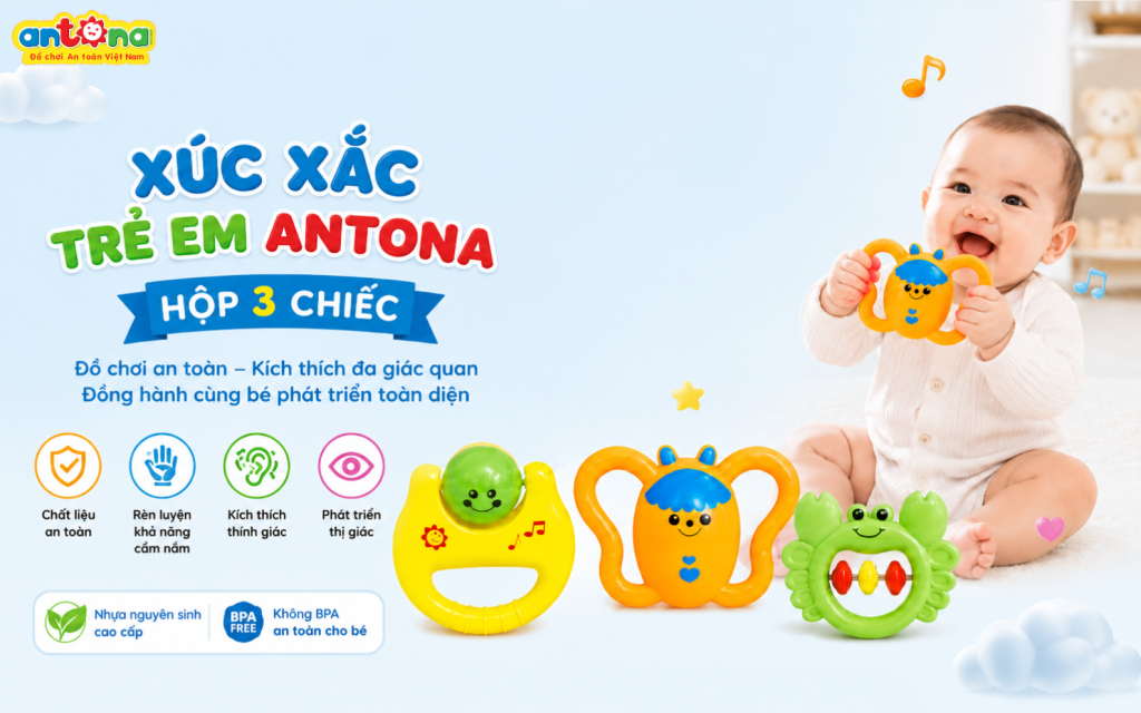 Bộ Xúc xắc trẻ em Antona Hộp 3 chiếc nổi bật với thiết kế sinh động, màu sắc bắt mắt và nhiều kiểu cầm nắm khác nhau, giúp bé phát triển thị giác, thính giác và vận động tinh một cách tự nhiên.