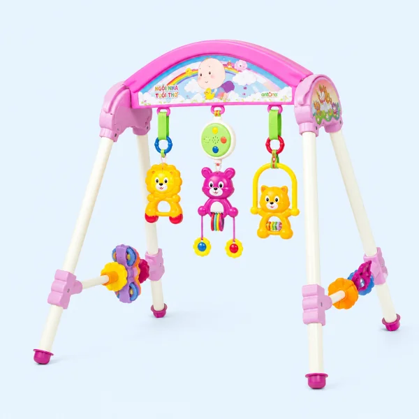 Kệ Chữ A Antona – Ngôi Nhà Tuổi Thơ với phiên bản màu đỏ nổi bật giúp kích thích giác quan, rèn luyện khả năng quan sát và phối hợp tay mắt cho bé.